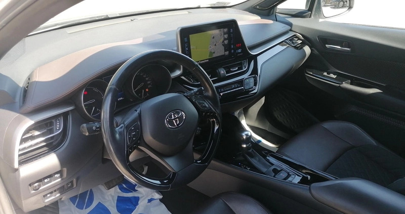 Toyota C-HR cena 96900 przebieg: 67000, rok produkcji 2018 z Żarów małe 172